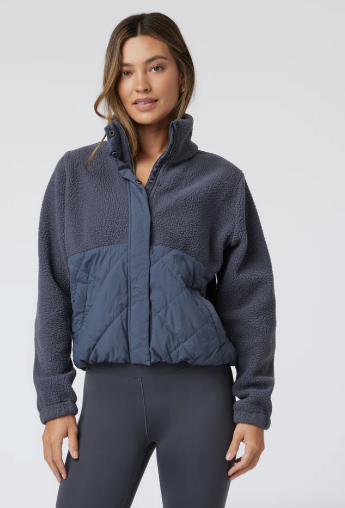 VUORI Women's Highlands Sherpa Jacket Azure