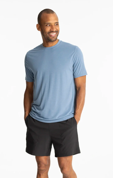 Men's Elevate Lightweight Tee